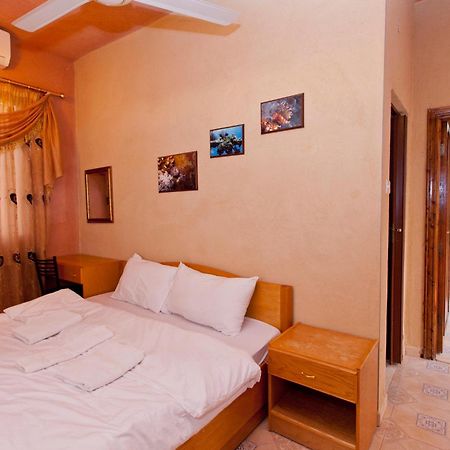 Arab Divers Dive Center And Bed & Breakfast Aqaba Esterno foto