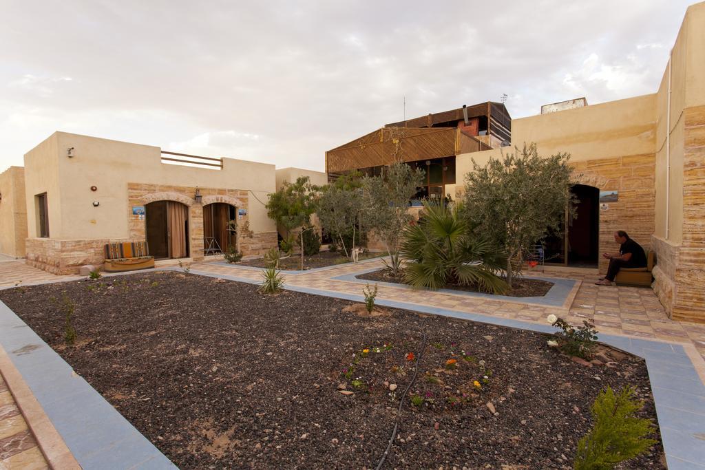 Arab Divers Dive Center And Bed & Breakfast Aqaba Esterno foto