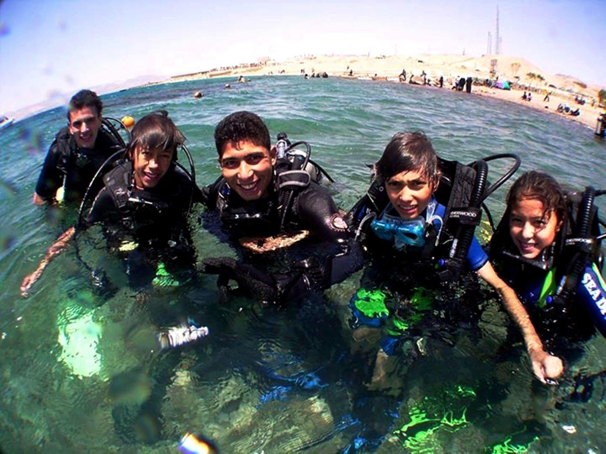 Arab Divers Dive Center And Bed & Breakfast Aqaba Esterno foto