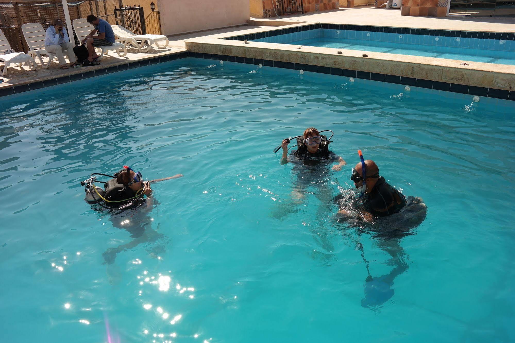 Arab Divers Dive Center And Bed & Breakfast Aqaba Esterno foto