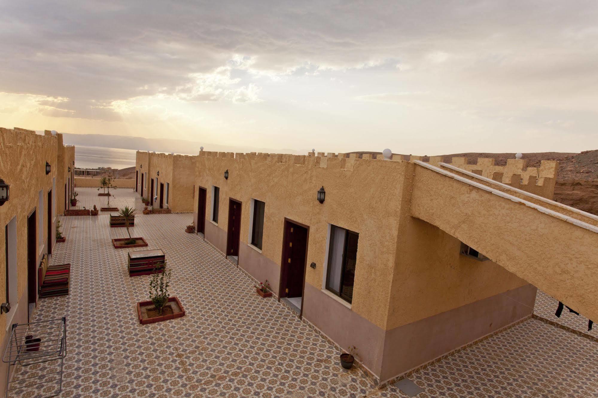 Arab Divers Dive Center And Bed & Breakfast Aqaba Esterno foto